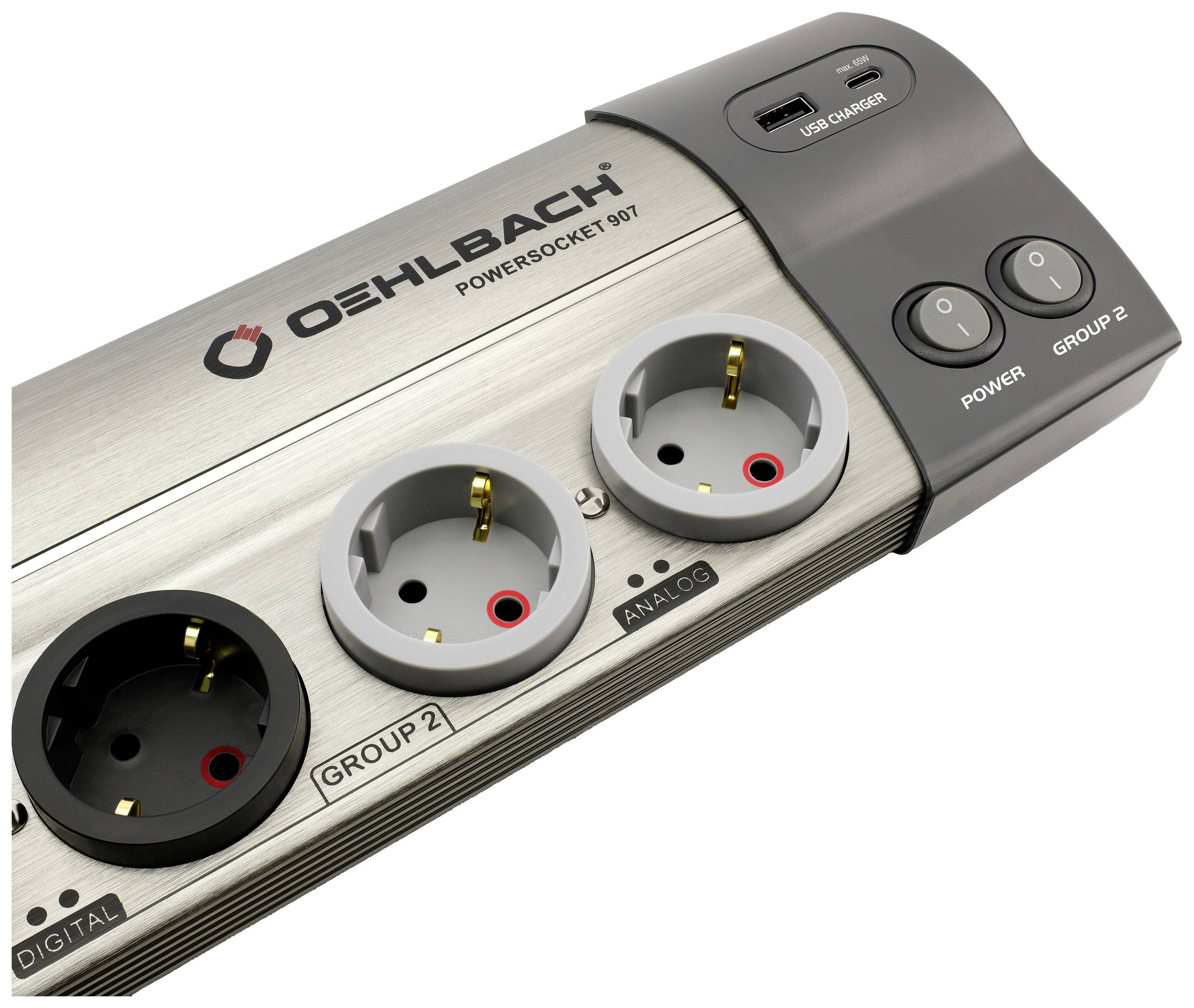 Mehrfachsteckdose mit USB-Ladeanschluss. Zwei Steckplätze für 'Group 2', einer für 'Digital'. Zwei Tasten: 'Power' und 'Group 2'.