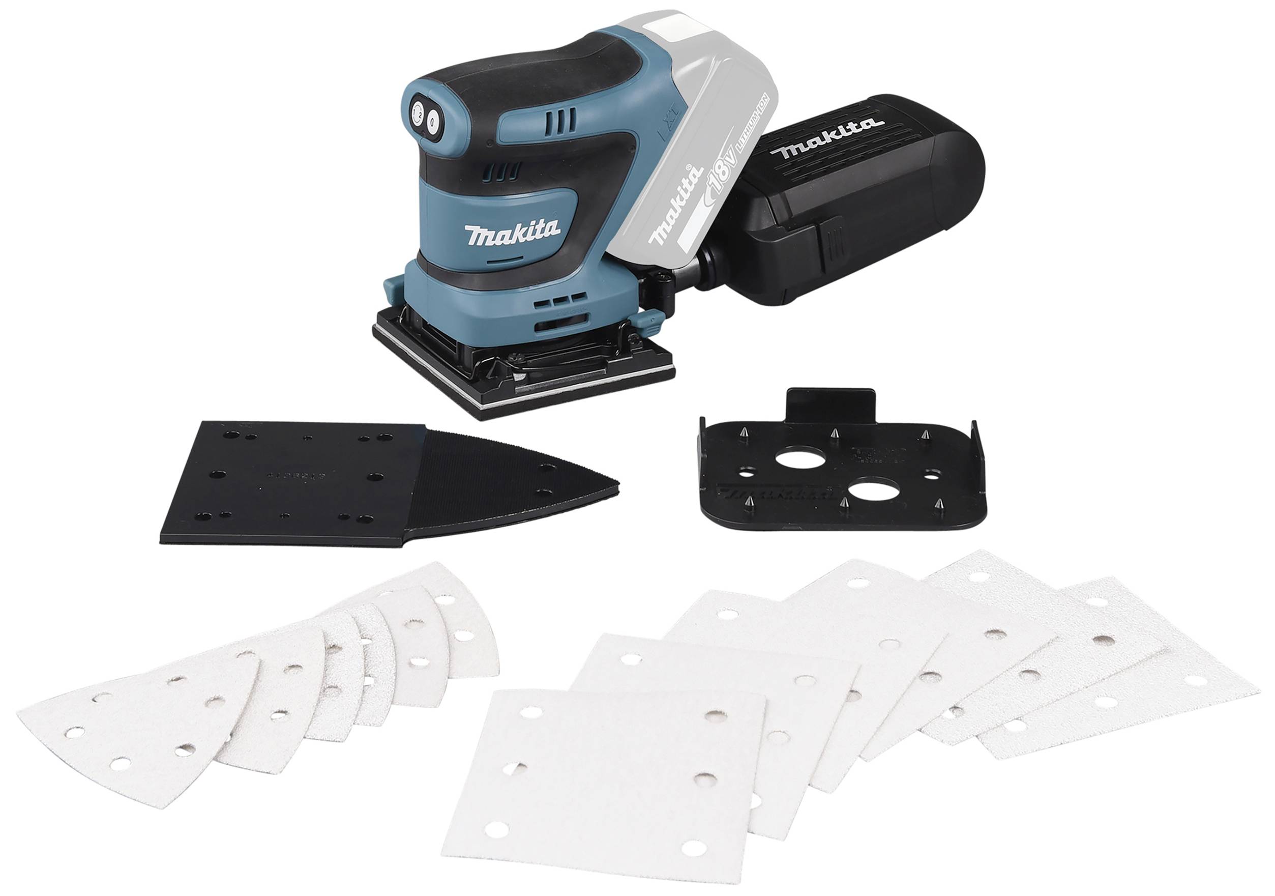 Elektroschleifer mit blauem und schwarzem Gehäuse von Makita, Zubehörteile wie Schleifblätter und Schleifplatten im Vordergrund.