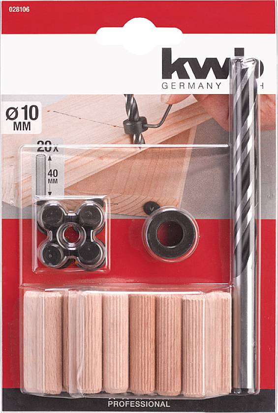 Bohrer und Dübel-Set in Verpackung. Enthält Holz-Dübel, Bohrer, und Zubehör. Verpackung zeigt Montageanleitung im Hintergrund.