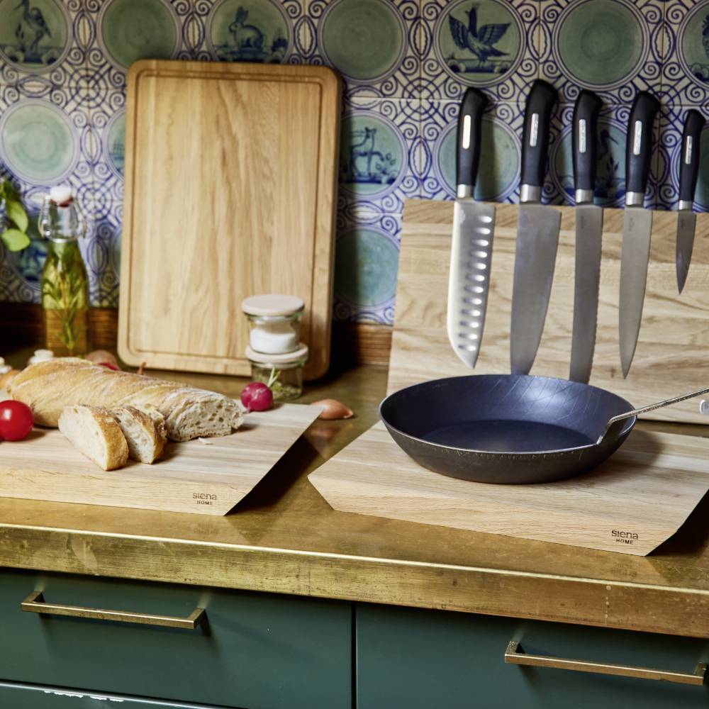 Siena HOME P41795 Schneidbrett 45° Griff Brescia, Eiche FSC® 100%