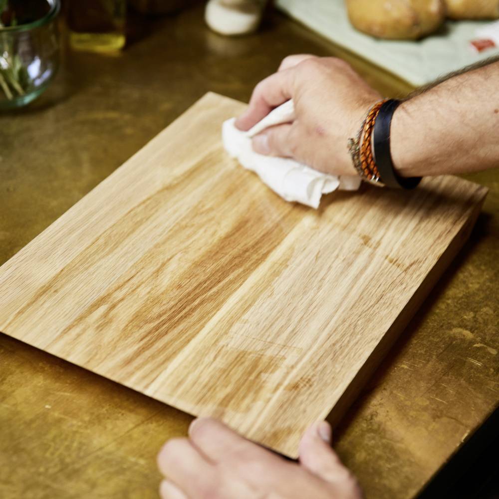 Siena HOME P41795 Schneidbrett 45° Griff Brescia, Eiche FSC® 100%