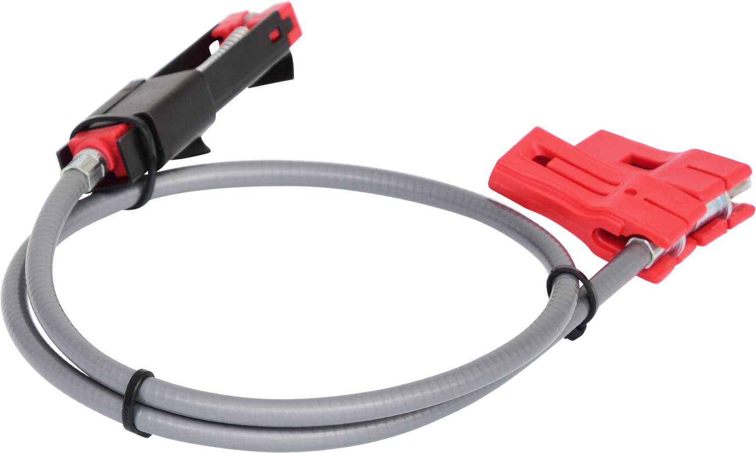 Ein rotes und schwarzes Überbrückungskabel mit isolierten Klemmen und grauem Kabel, verwendet zum Verbinden von Batterien.