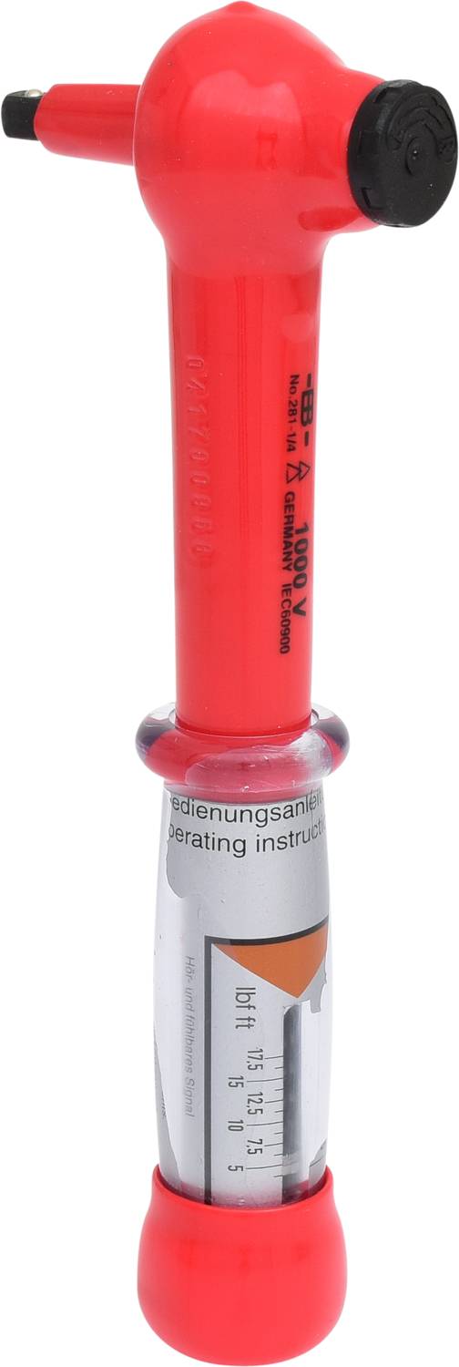 Rotes Gerät mit schwarzer Spitze und Anzeigeeinheit, enthält Markierungen und Beschriftungen, möglicherweise ein Wartungs- oder Messinstrument.