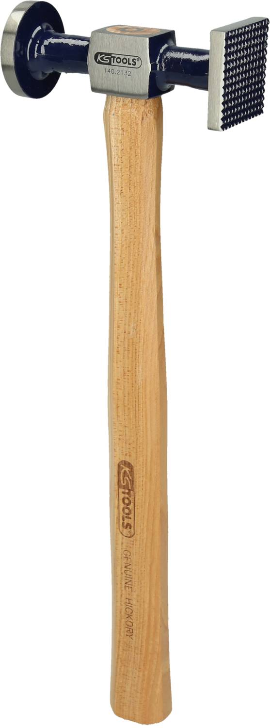 Ein Fliesenlegerhammer mit blauem Metallkopf und Holzgriff. Der Kopf hat eine glatte sowie eine gerasterte Schlagfläche.