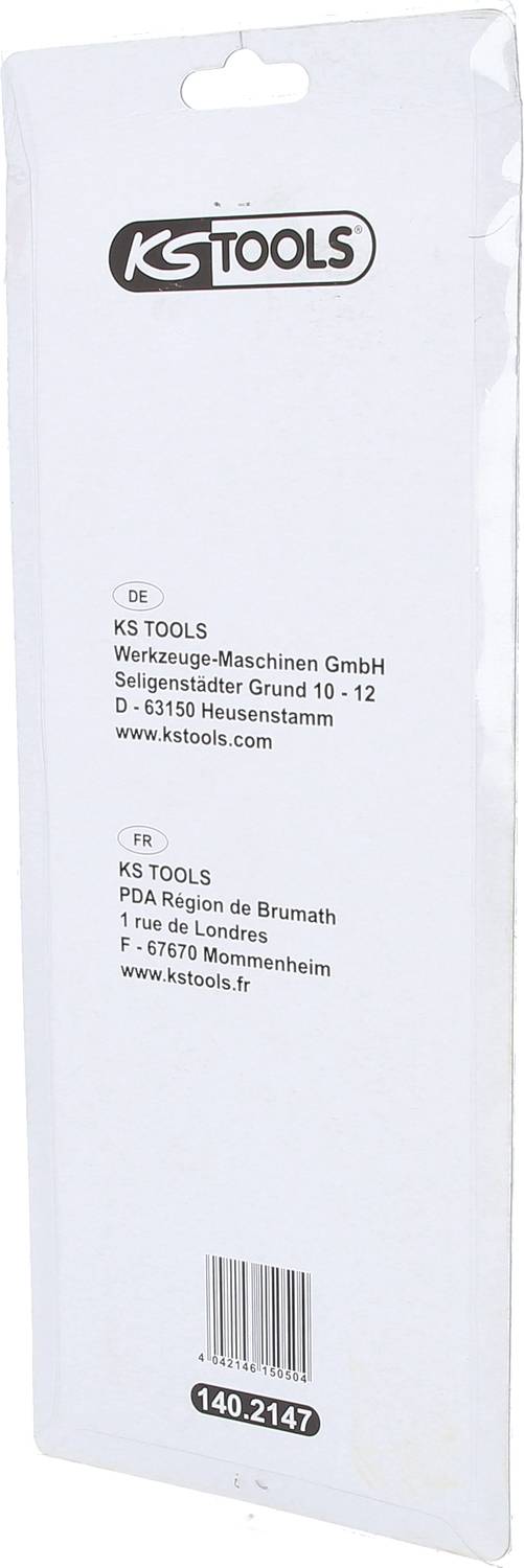 Ein Versandumschlag mit der Aufschrift 'KS TOOLS' und Adressinformation in Deutschland und Frankreich. Enthält auch eine Website-Adresse.