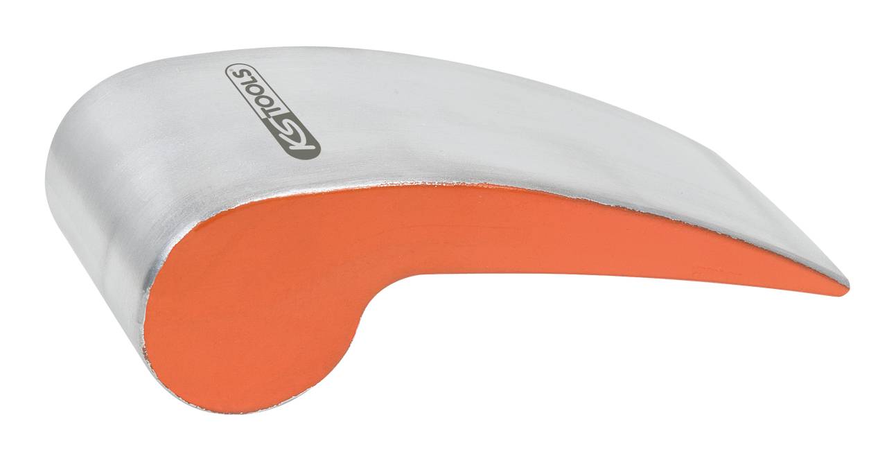 Ein silbernes und orangenes Metallwerkzeug mit geschwungener Form, möglicherweise ein Keil oder Hebelwerkzeug.