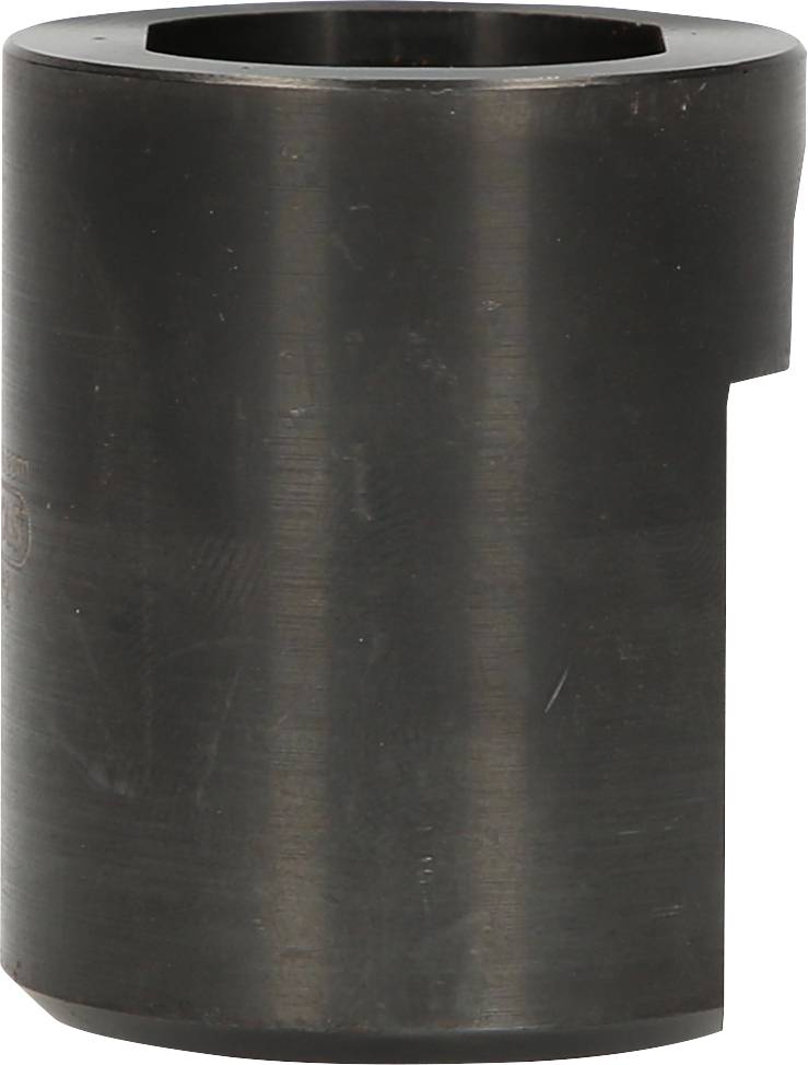 Ein massives zylindrisches Metallteil mit glatter, dunkler Oberfläche und einer Aussparung an der Seite, möglicherweise ein Maschinenteileinsatz.