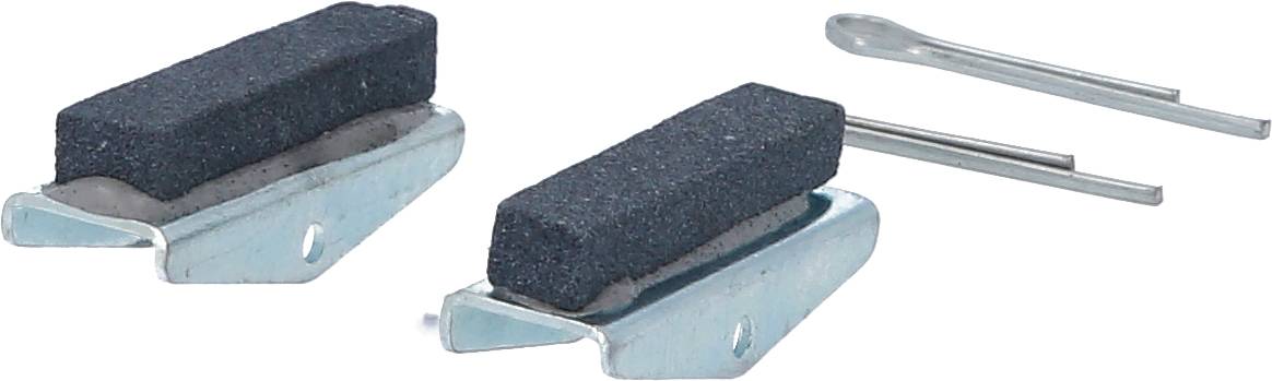 Zwei Ersatzschleifkohlen mit Halterung und Befestigungsklemmen, die für elektrische Werkzeuge verwendet werden.
