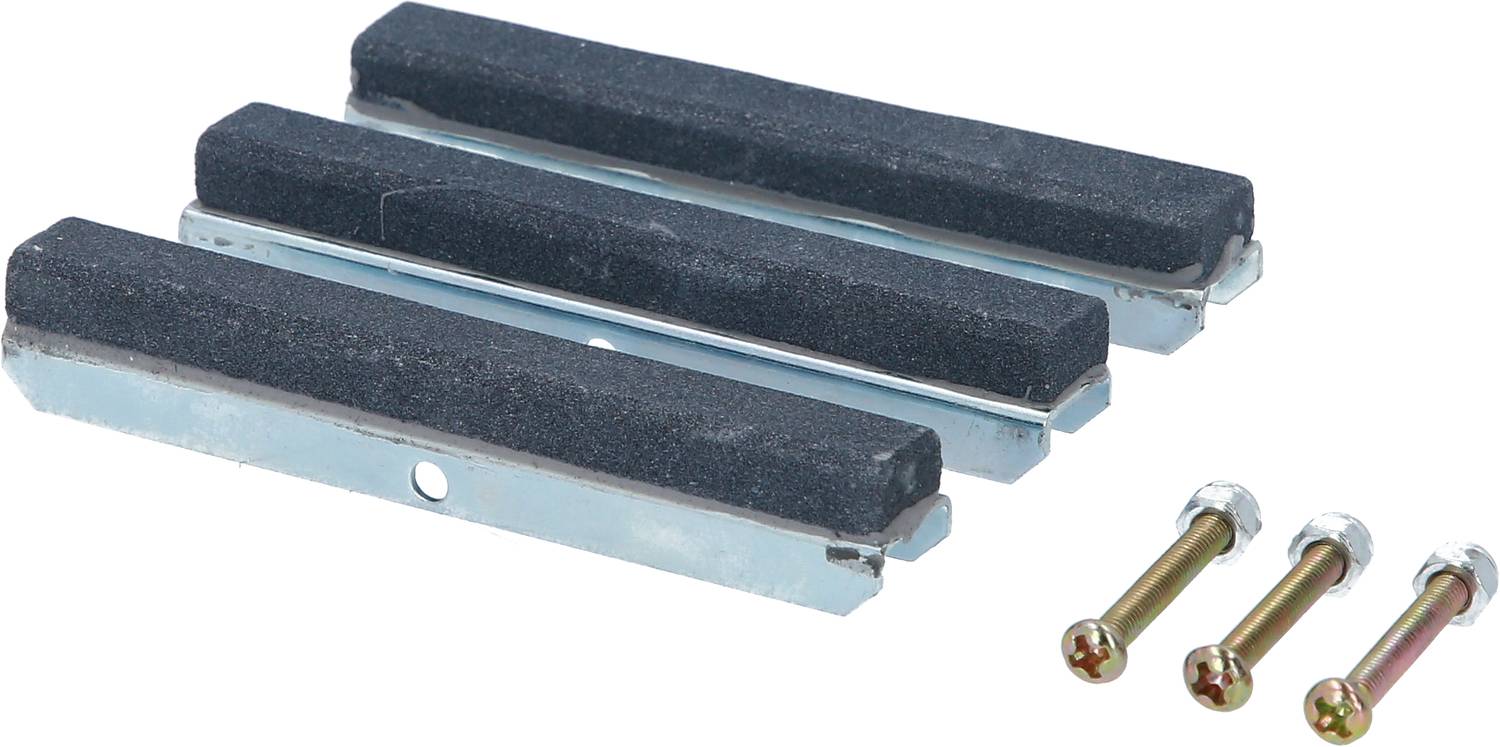 Zwei schwarze Gummileisten auf Metallrahmen, daneben drei goldene Schrauben mit Muttern auf weißem Hintergrund.