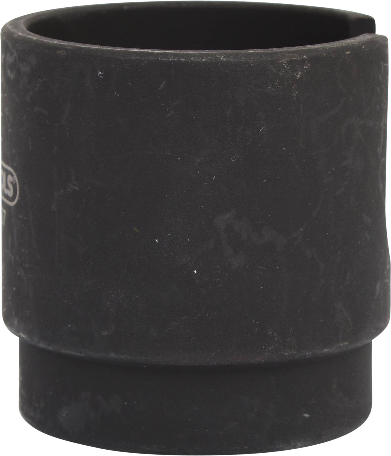 Schwarzer Becher aus glattem Material ohne sichtbare Verzierung oder Griff.
