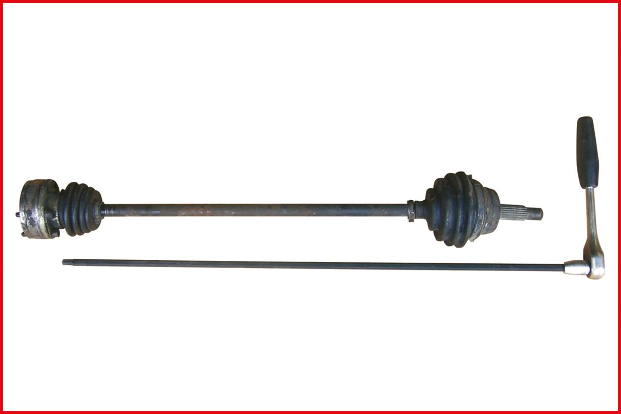 Zwei Ersatzteile aus Metall auf weißem Hintergrund, das obere größer mit Gelenkkappen und das untere ist eine dünnere Stange.