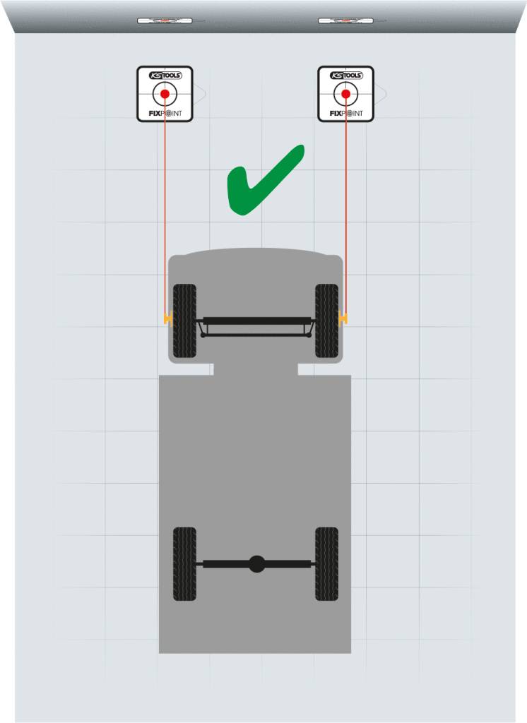 Ein Fahrzeug wird von oben gezeigt. Ein Häkchen zeigt die korrekte Ausrichtung der Vorderräder an, markiert durch rote Linien.