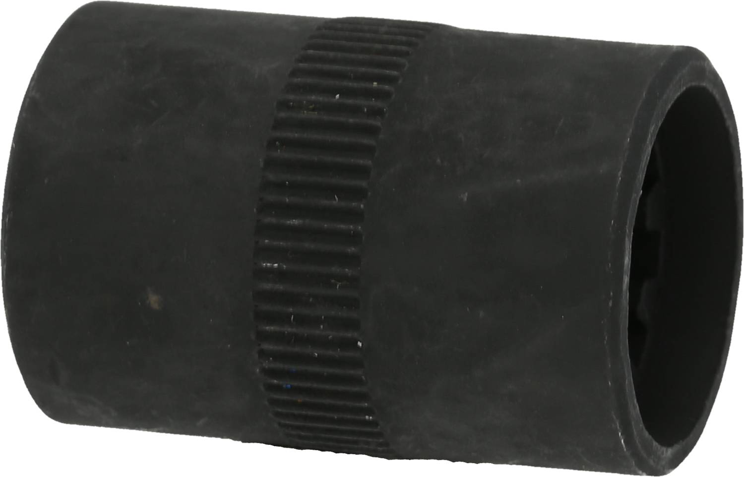 Schwarze zylindrische Muffe mit geriffeltem Mittelteil, vermutlich ein Verbindungsstück oder Adapter aus Kunststoff.