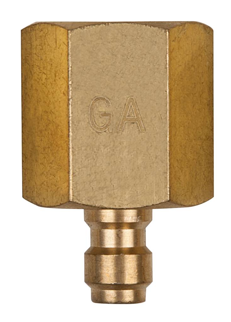 Ein Messingadapter mit eingeprägtem 'GA'. Geeignet für Luft- oder Gasleitungen. Hexagonale Form mit geradem Anschluss unten.