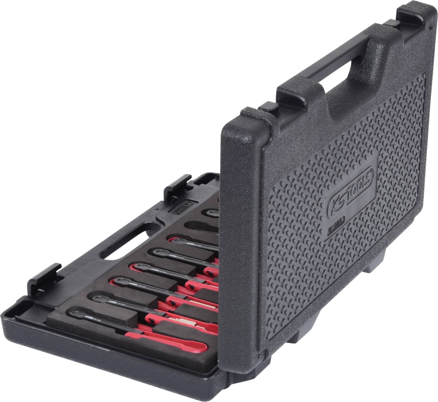 Schwarzer Werkzeugkoffer mit geöffnetem Deckel, darin liegen rote und schwarze Schraubenschlüssel in verschiedenen Größen.