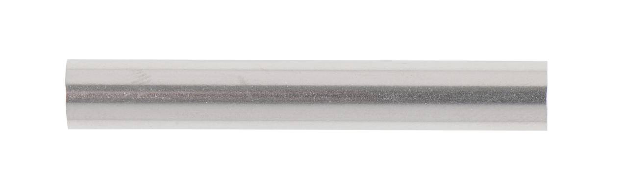 Ein glatter, zylindrischer Metallstab, der horizontal liegt.