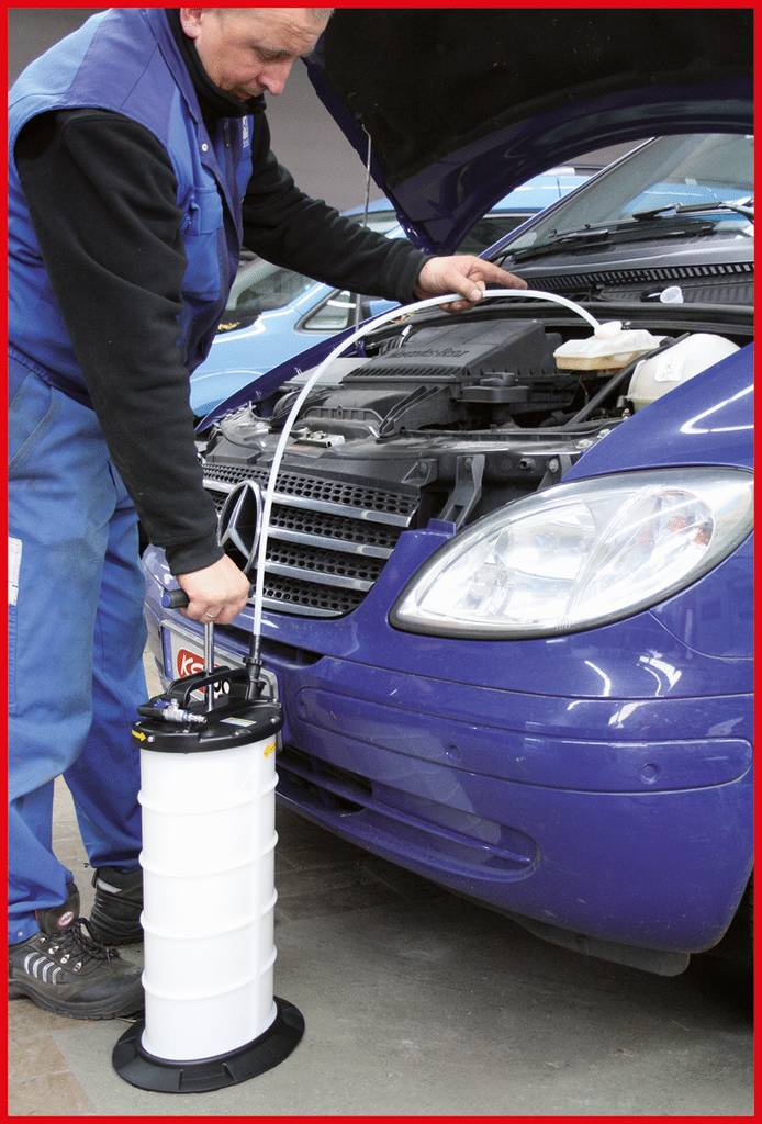 KS Tools 160.0790 Vakuum-Absaugpumpe 9,5 Liter inklusive 4 Sonden