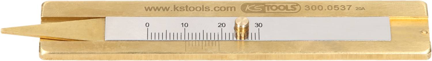 Messingfederlehre mit Skala von 0 bis 30 mm; eingesetzt zur präzisen Messung von Spalten oder Öffnungen.