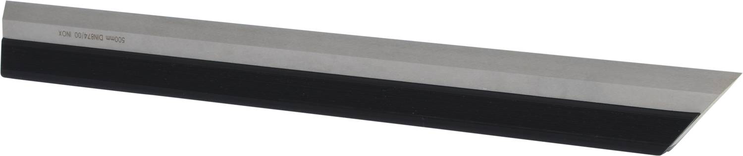 Metallischer Rakel mit schwarzem Griff, verwendet zum Auftragen von Farben oder Klebstoffen.