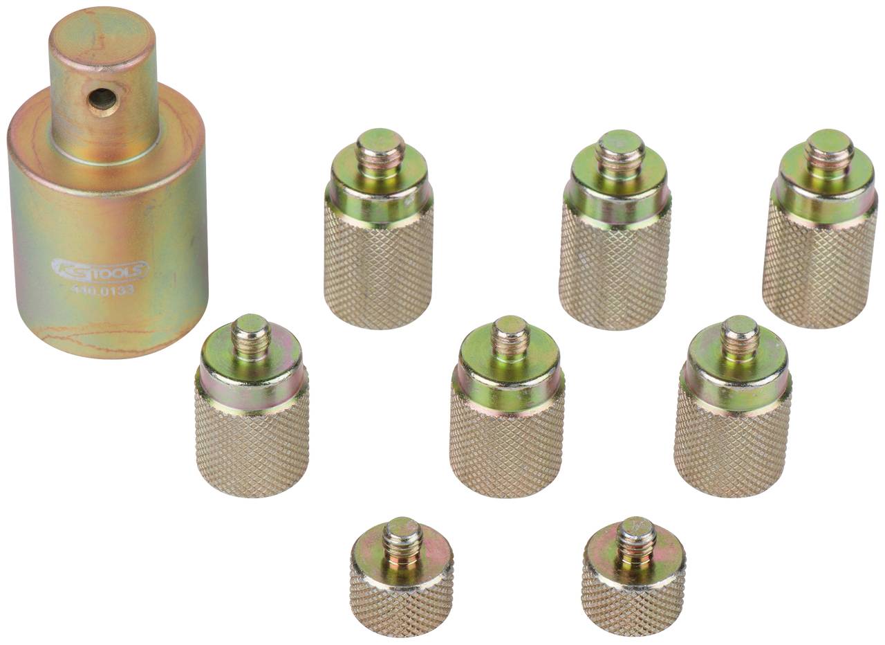 Acht goldfarbene Metalladapter in verschiedenen Größen. Links ein größerer Adapter, rechts sieben kleinere Adapter auf weißem Hintergrund.