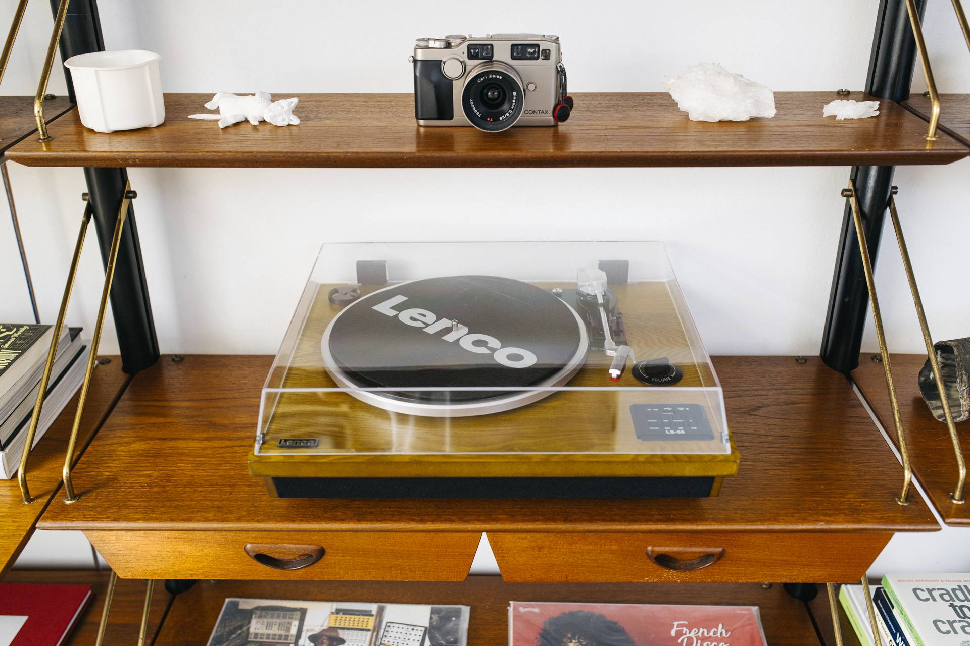 Lenco USB-Plattenspieler Riemenantrieb Braun