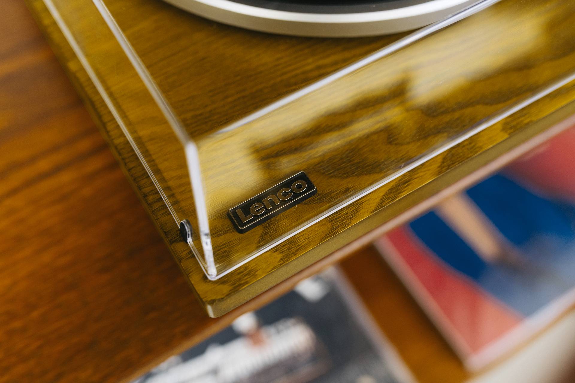 Lenco USB-Plattenspieler Riemenantrieb Braun