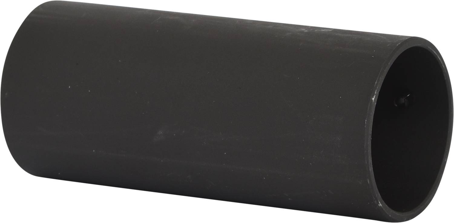 Ein schwarzer, zylindrischer Plastikrohradapter liegt auf einer weißen Oberfläche.