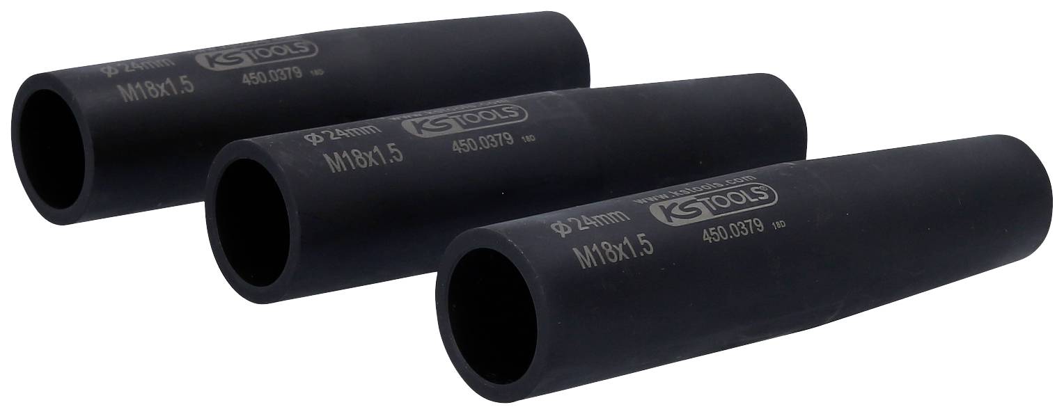 Drei schwarze Werkzeugsockel von KS Tools, jeweils mit der Markierung 'M18x1.5', in einer abgestuften Anordnung.