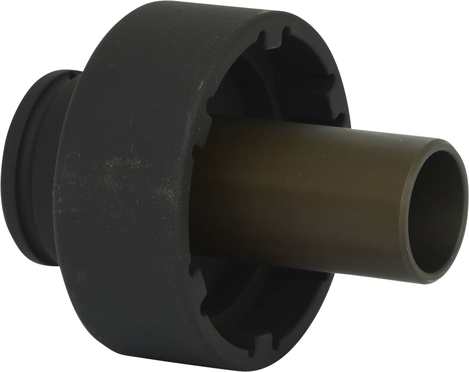 Ein zylinderförmiges schwarzes Kunststoffteil mit einem hervorstehenden Rohr in der Mitte.