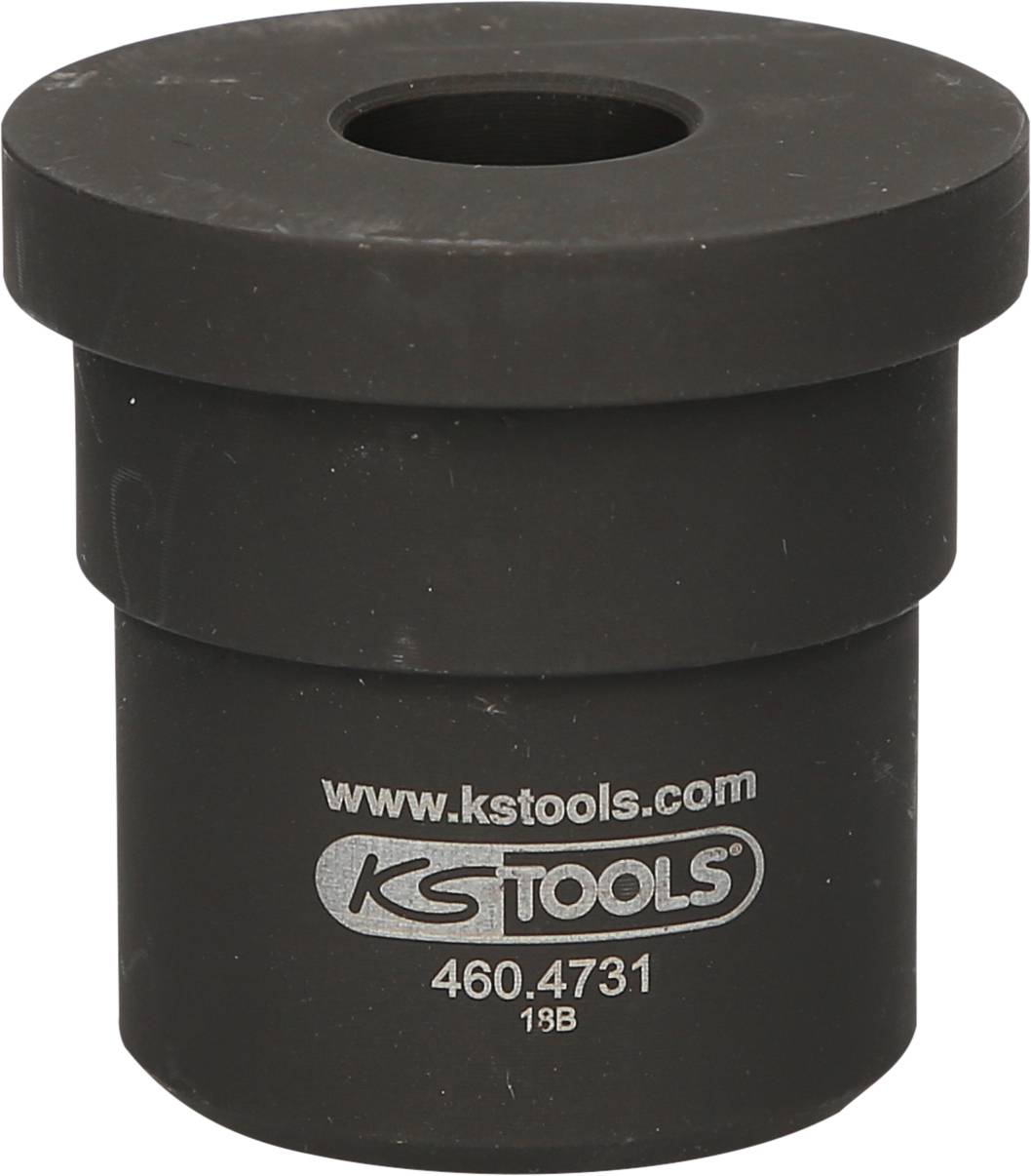 'KS Tools'-Adapter mit der Aufschrift 'www.kstools.com, 460.4731, 18B'. Schwarzes zylindrisches Werkzeugzubehör.