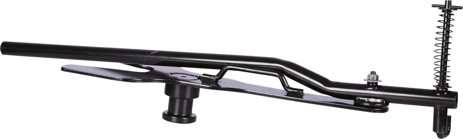 Ein schwarzes Metallwerkzeug mit langem Griff, Feder und Befestigungselement, vermutlich Teil eines größeren mechanischen Geräts.