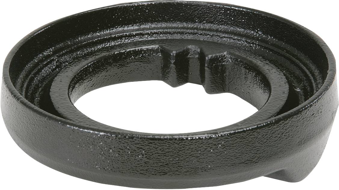 Schwarzer gusseiserner Ring mit Rillen, liegt flach. Könnte ein Maschinenteil oder Teil einer Vorrichtung sein.