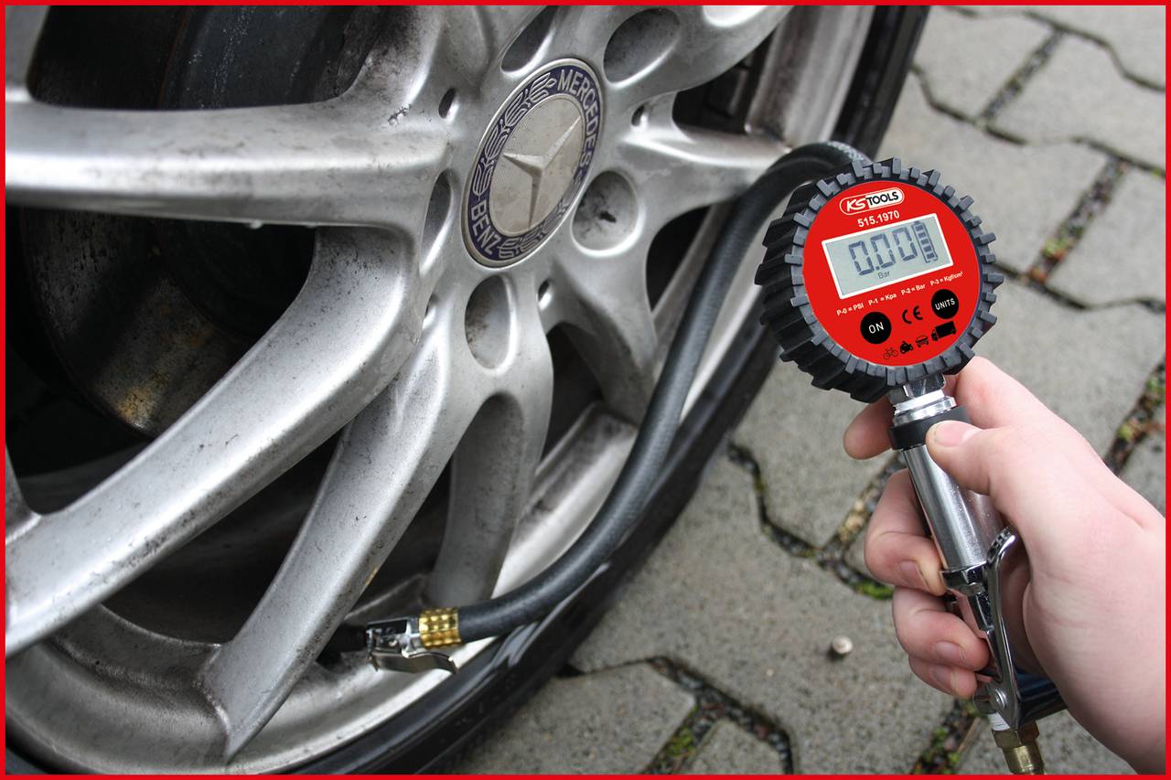 KS Tools Digitaler Druckluft-Reifenfüllmesser,0-14bar 515.1970