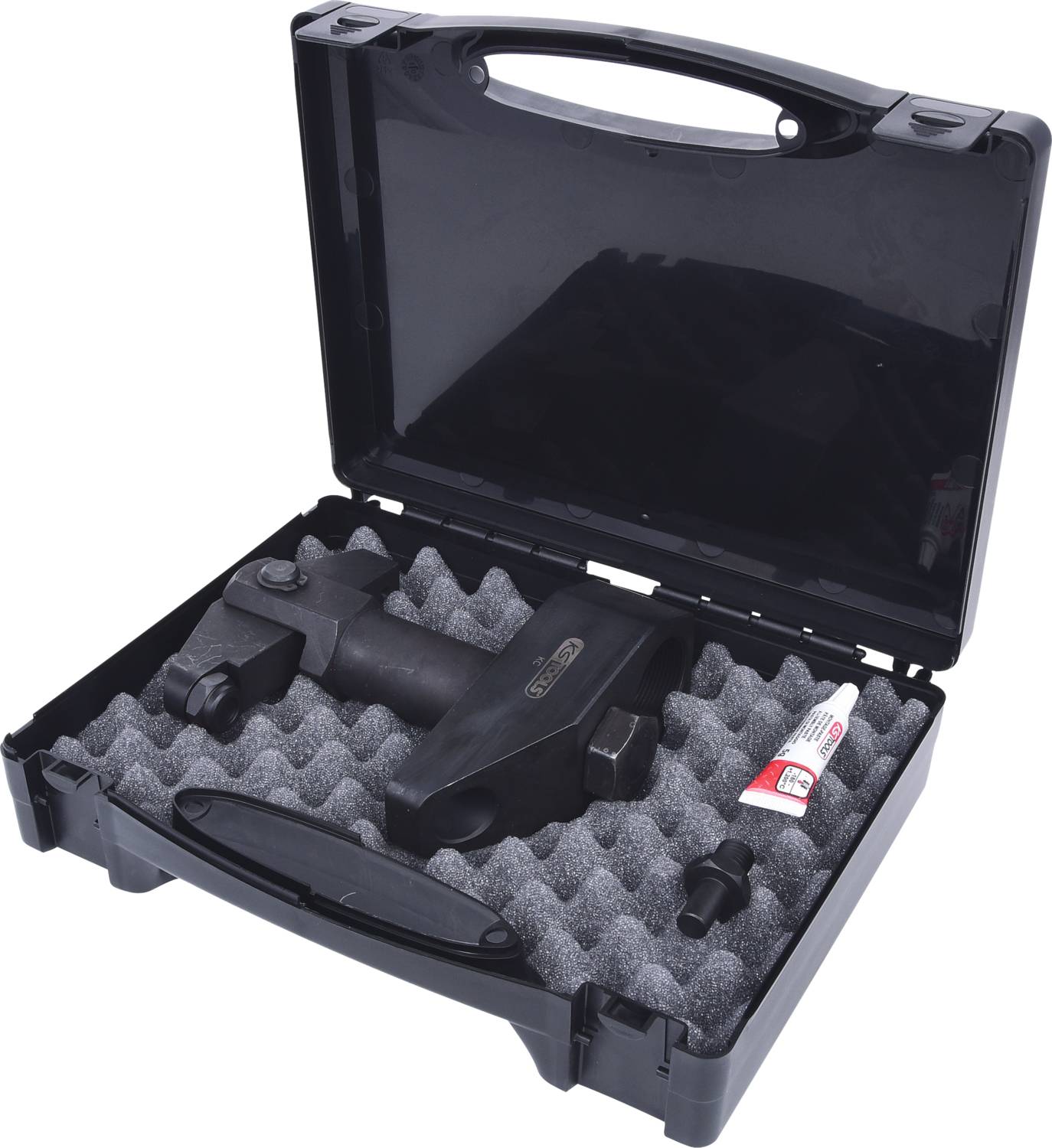 Schwarzer Kunststoffkoffer mit Schaumstoffeinlage, die ein robustes Werkzeug und Zubehör sicher hält. Koffer steht offen.
