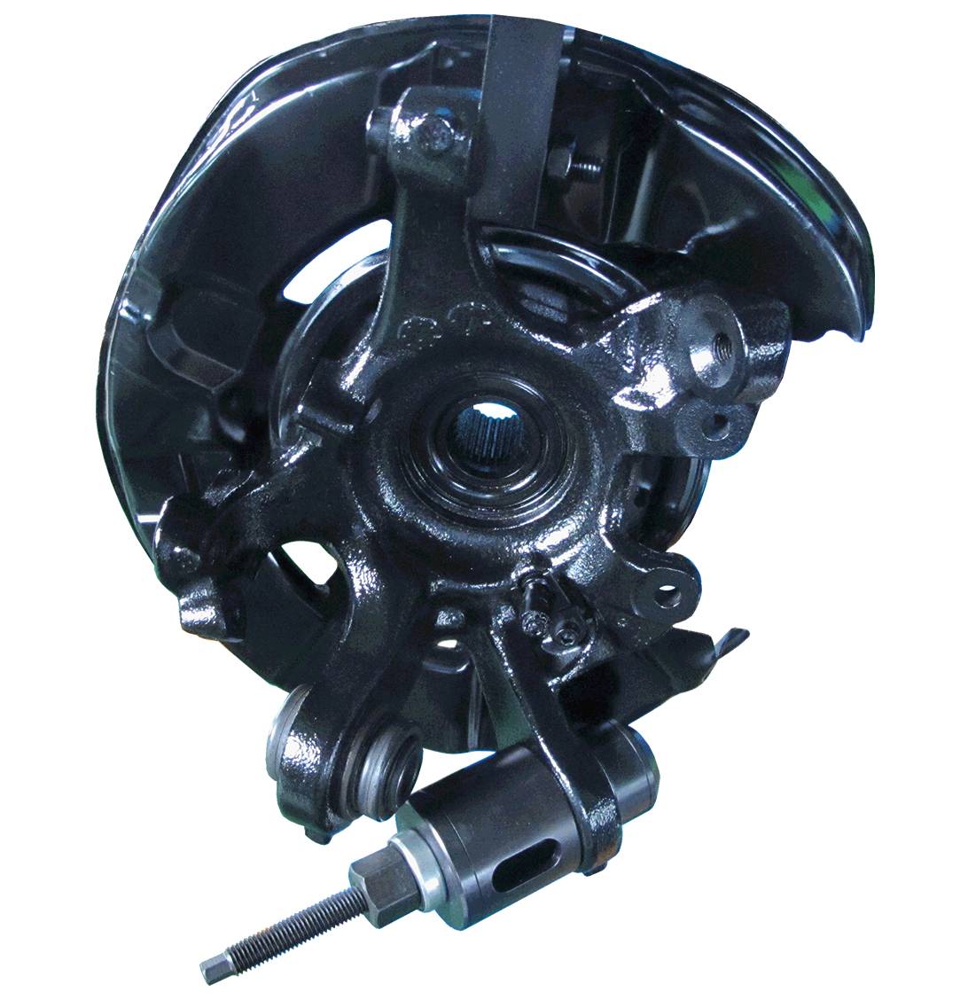 Ein glänzendes, schwarzes Autoteil, vermutlich ein Radlagergehäuse, mit einer Befestigungsschraube, aufgenommen aus der Vorderansicht.