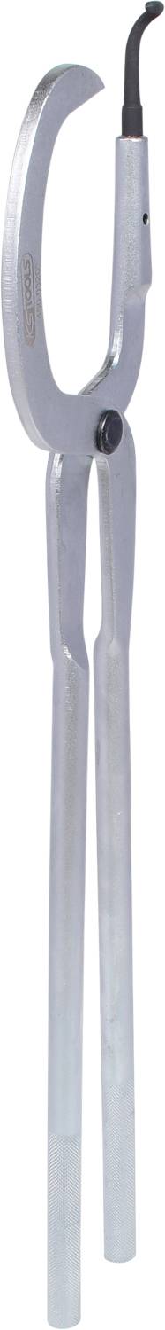 Ein silbernes Hufbeschlagzubehör aus Metall mit einem langen Griff und einem Haken am oberen Ende für die Arbeit mit Pferdehufen.