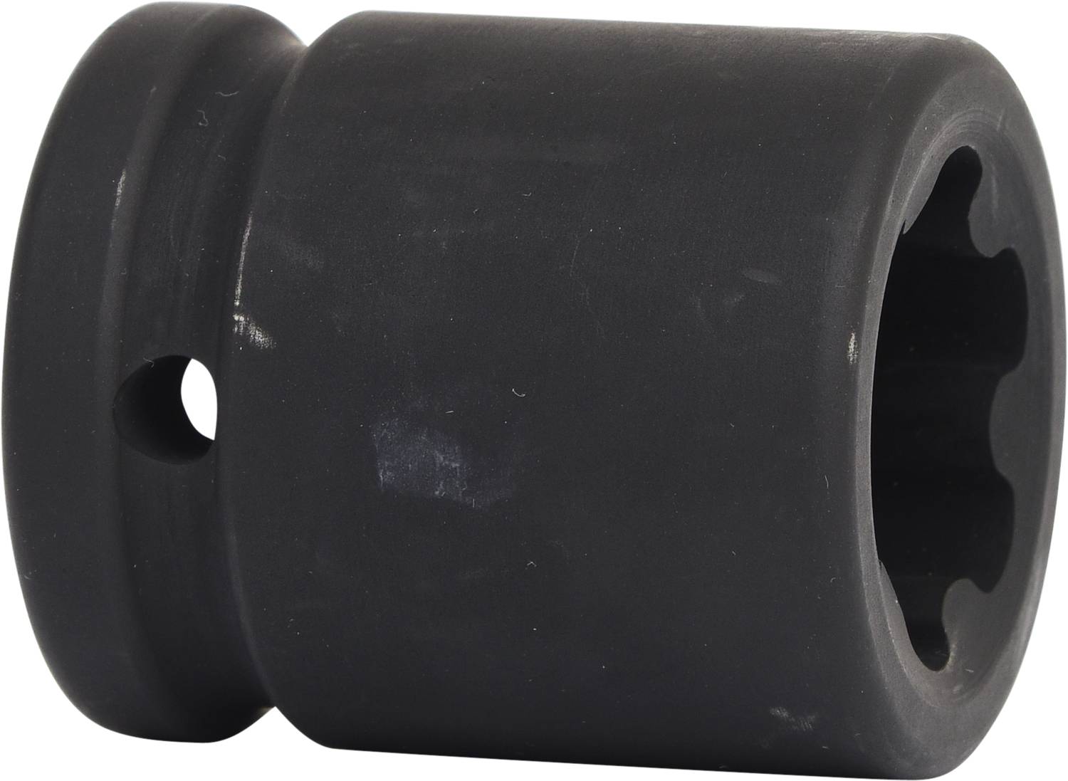 Gummierte Steckschlüssel-Buchse in schwarzer Farbe mit einem Seitenloch, das für Mechaniker-Arbeiten und Reparaturen verwendet wird.
