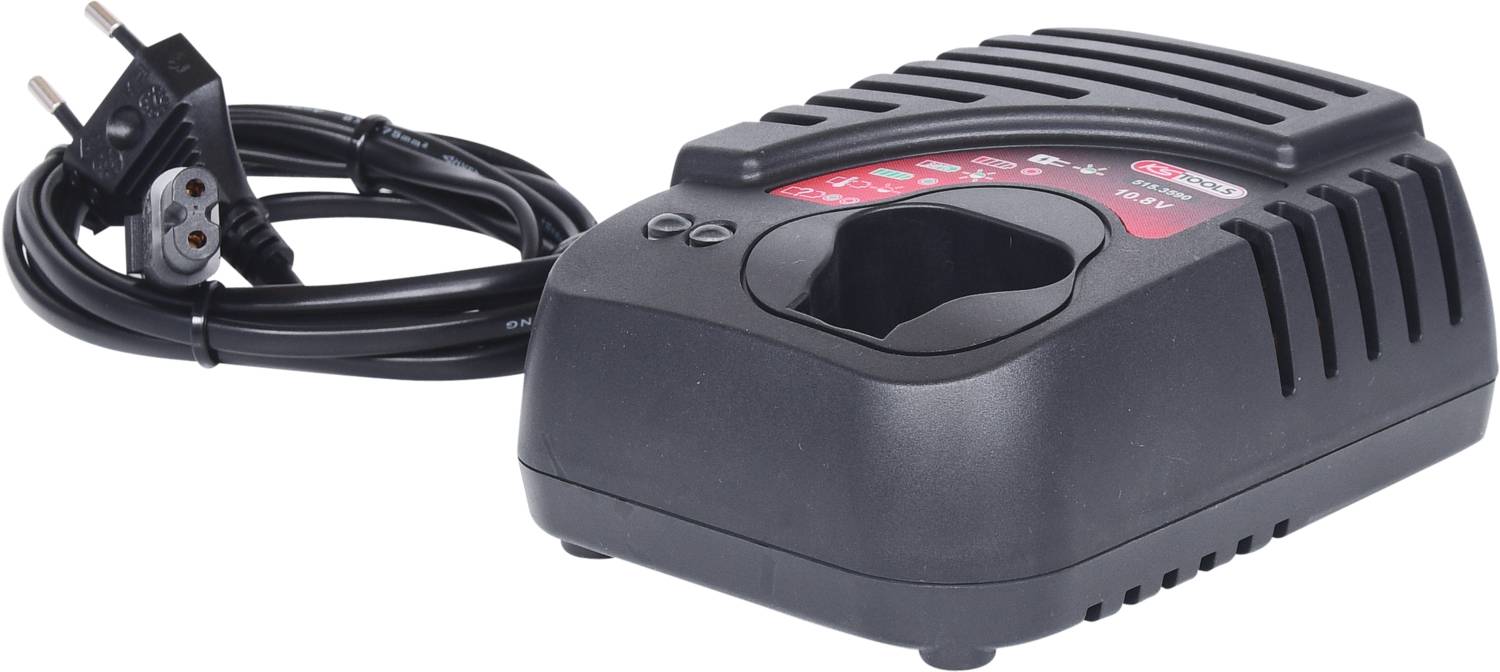 Schwarzes Ladegerät mit Netzkabel. Es hat ein Lüftungsgitter und eine rote Kontrollanzeige oben; geeignet für Akku-Ladung.
