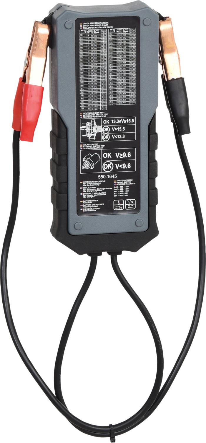 Ein schwarzes Batterieladegerät mit Kabeln und Klemmen. Die Vorderseite zeigt Tabellen und Symbole für Ladeanweisungen und technische Spezifikationen.