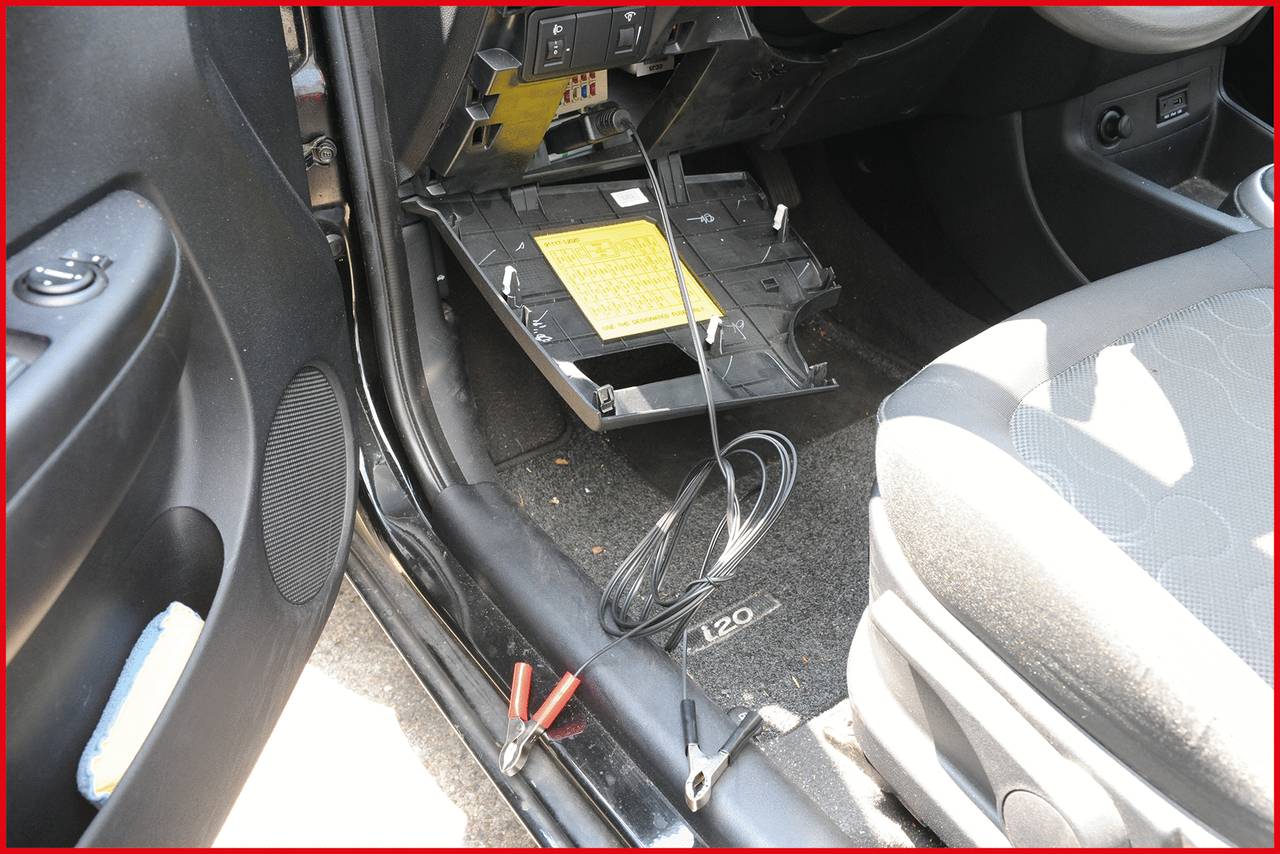 KS Tools OBD II-Spannungserhalter 550.1706