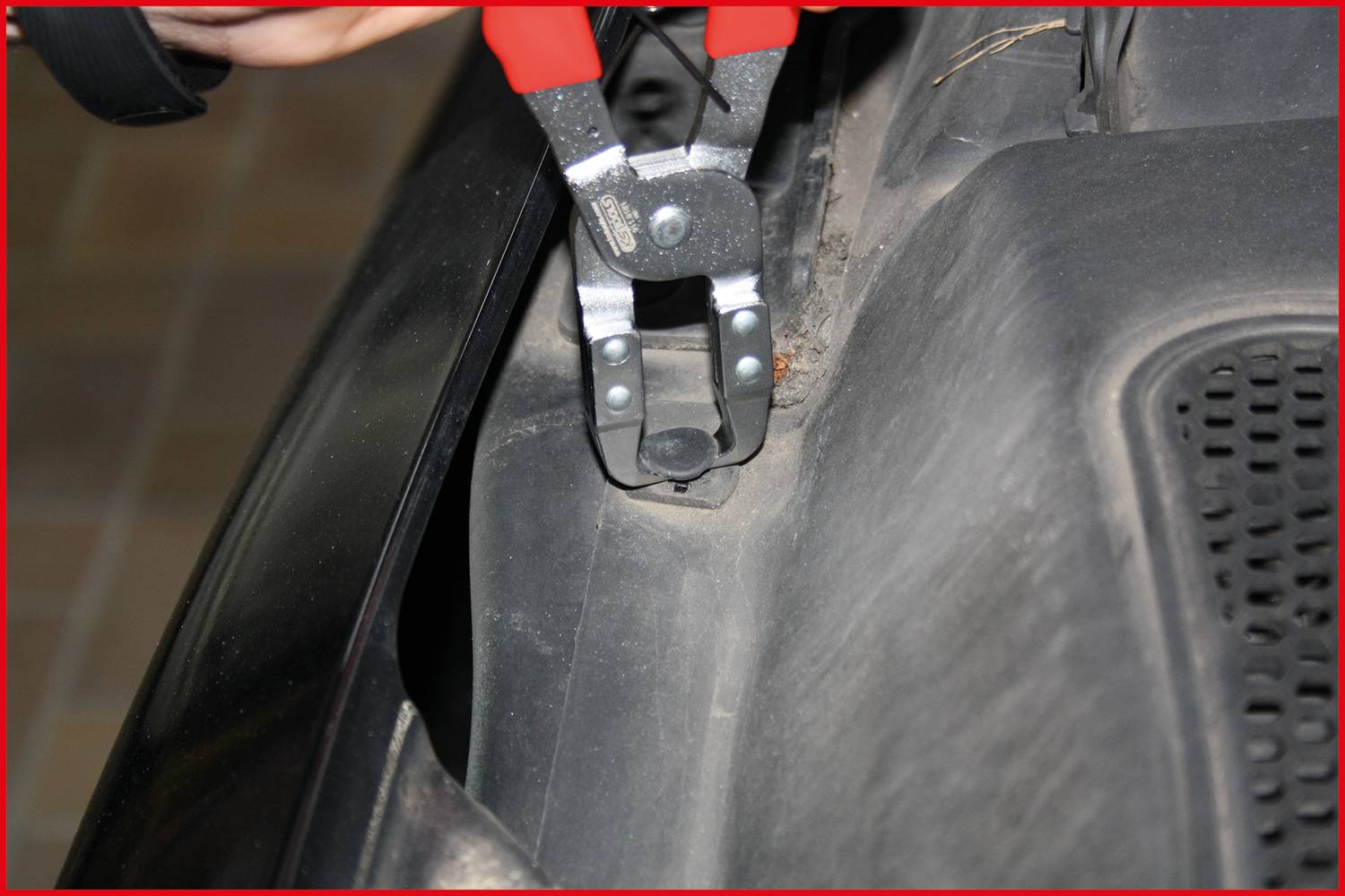 KS Tools 911.8181 Clip-Zange, gerade