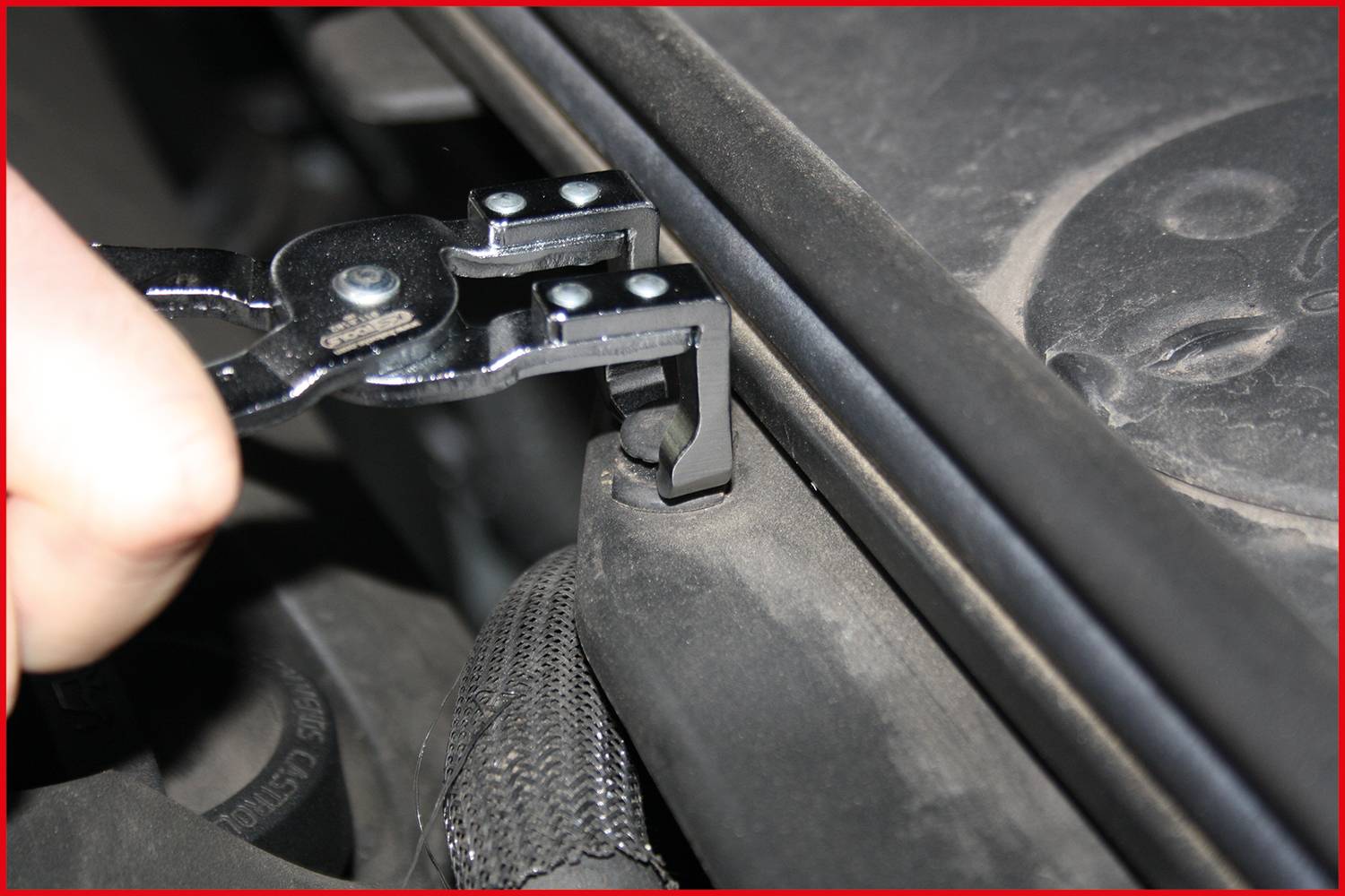 KS Tools 911.8182 Clip-Zange, abgewinkelt