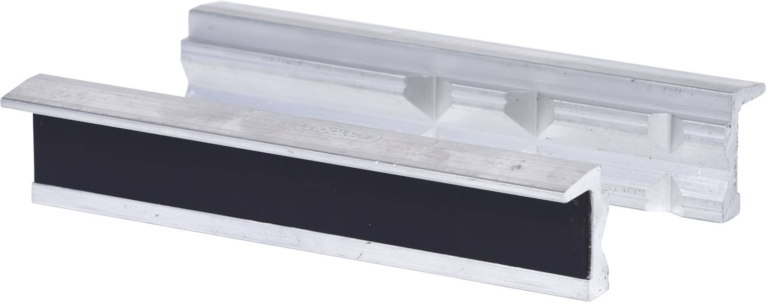 Zwei Rakellippen aus Metall mit schwarzer Gummilippe, auf hellem Hintergrund. Verwendet in der Druckindustrie zum Farbenauftragen.