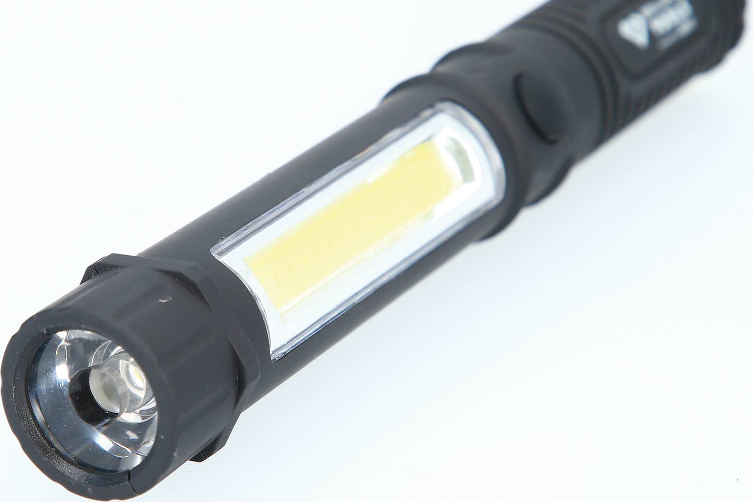 Brilliant Tools BT130910D BT130910D LED LED-Stablampe batteriebetrieben 140lm