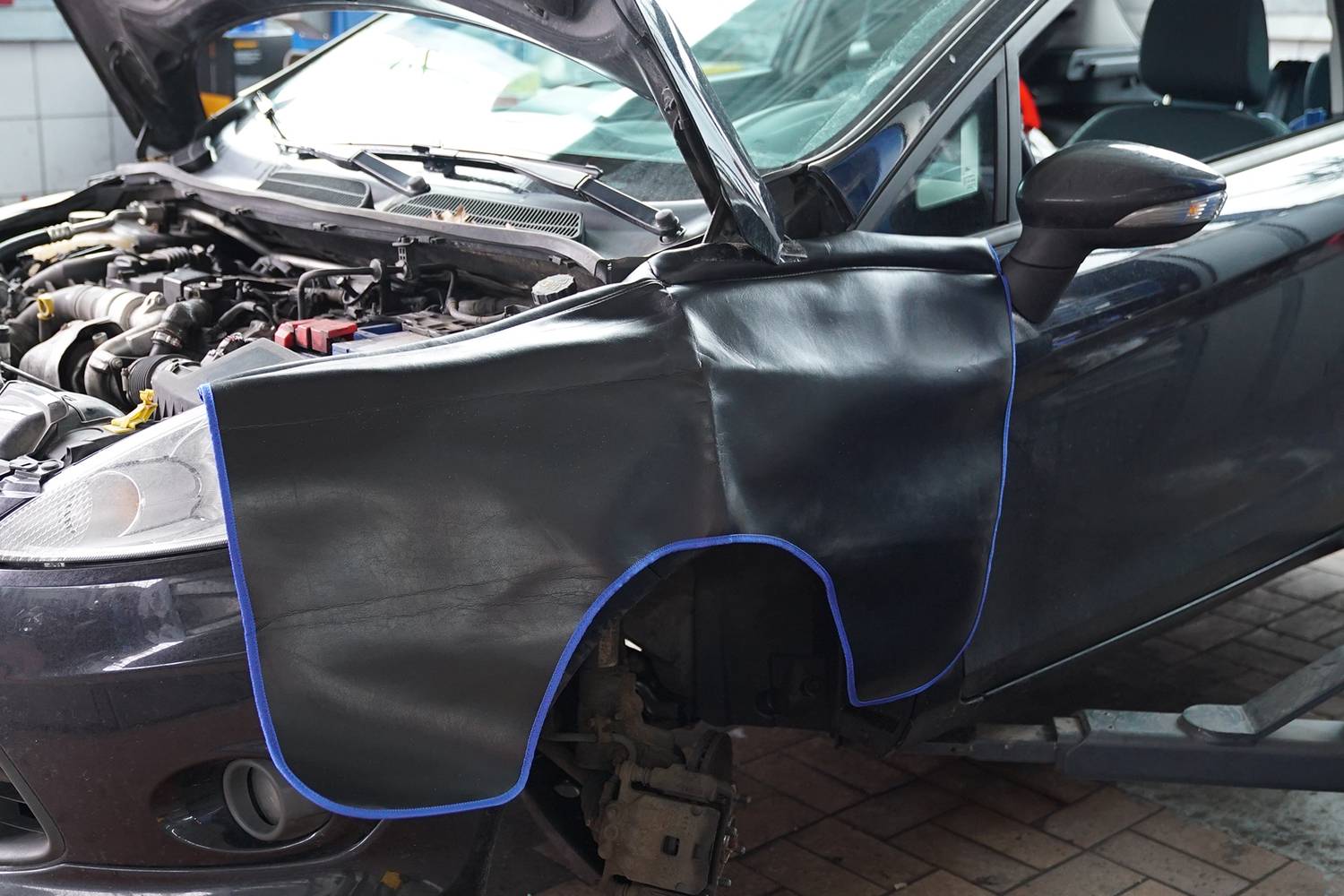 Brilliant Tools BT156921 Universal Kotflügelschoner