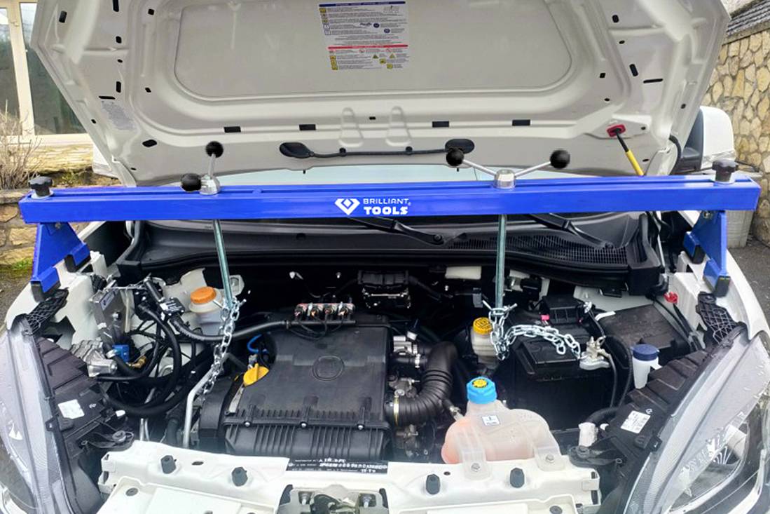 Brilliant Tools BT180005 Motorbrücke, 500 kg