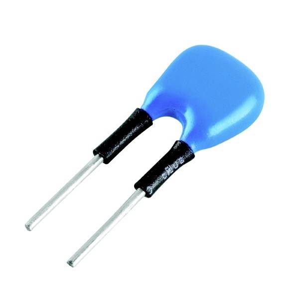 Ein blauer elektronischer Widerstand mit zwei silbernen Anschlüssen und schwarzem Sockel auf weißem Hintergrund.