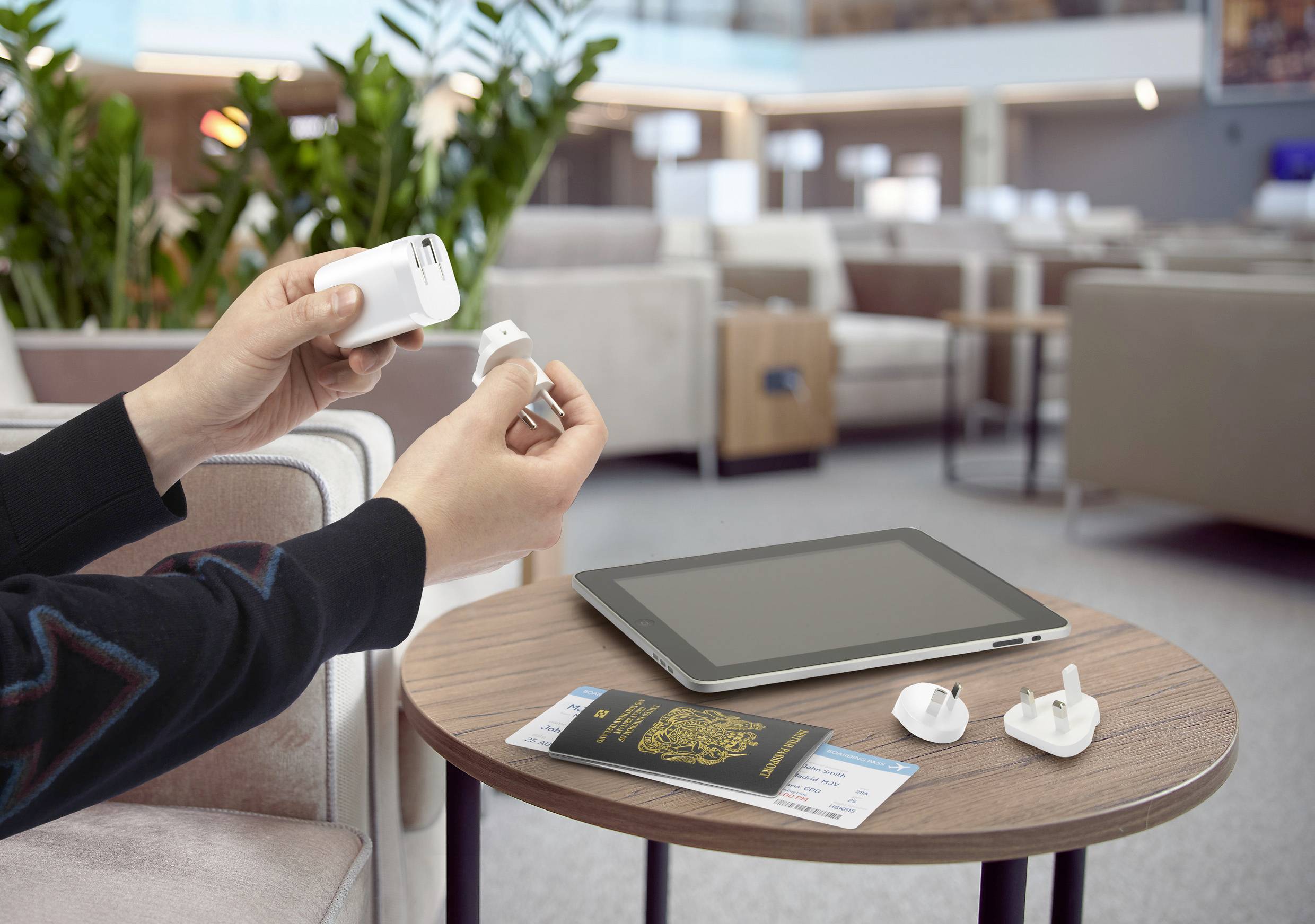 VOLTCRAFT UC-3ACX004 Reiseladeadapter 65W 1x USB-A, 2x USB-C® USB PD Weiß GaN, mit Europa-Adapter, mit UK-Adapter, mit