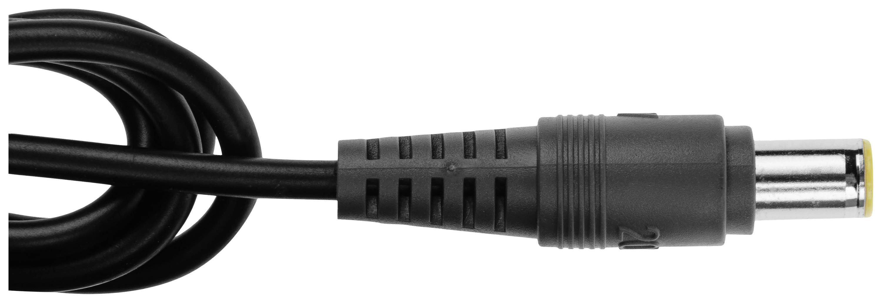 Nahaufnahme eines schwarzen Koaxialkabels mit einem zylindrischen Stecker und Kunststoffummantelung, ohne sichtbare Marke.