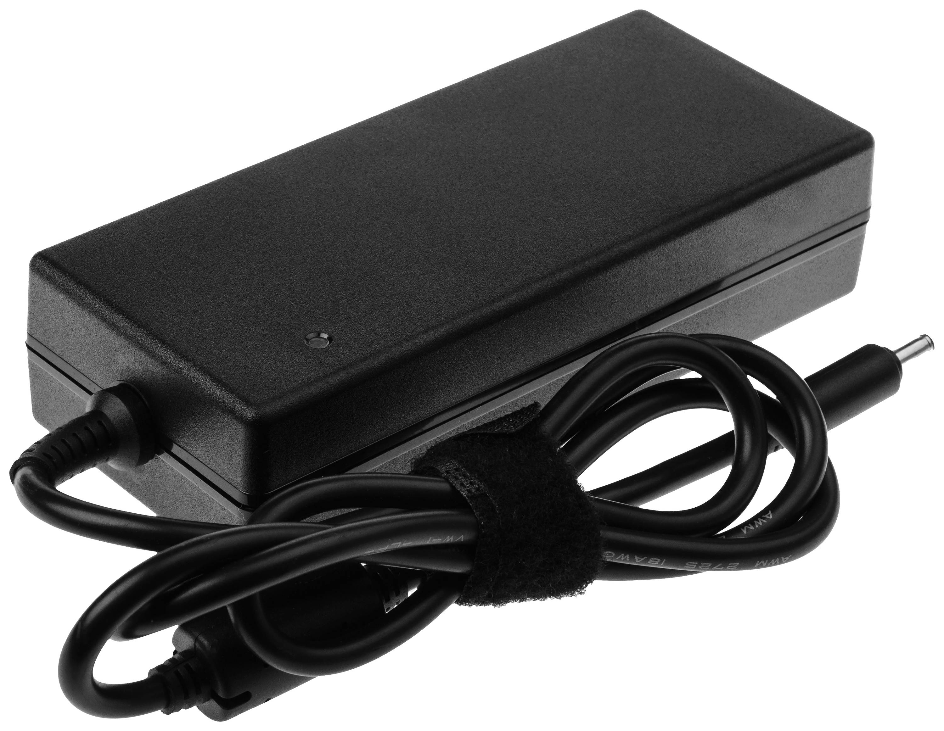 Schwarzes Laptop-Netzteil mit angeschlossenem Kabel.